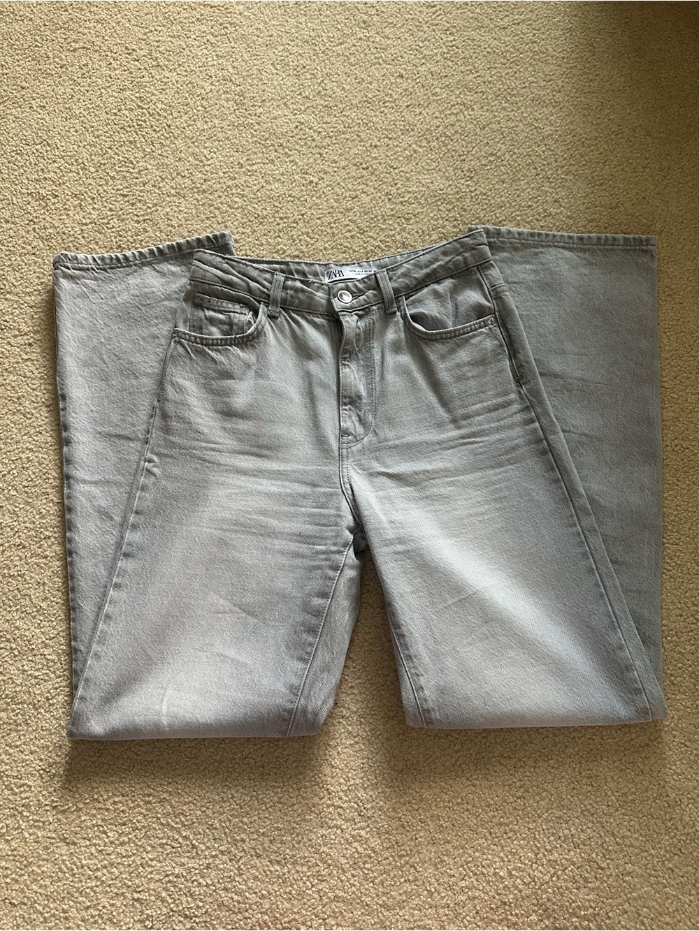 ZARA Gray Wash Straight Leg Jeans Size 2 / 34 🩶